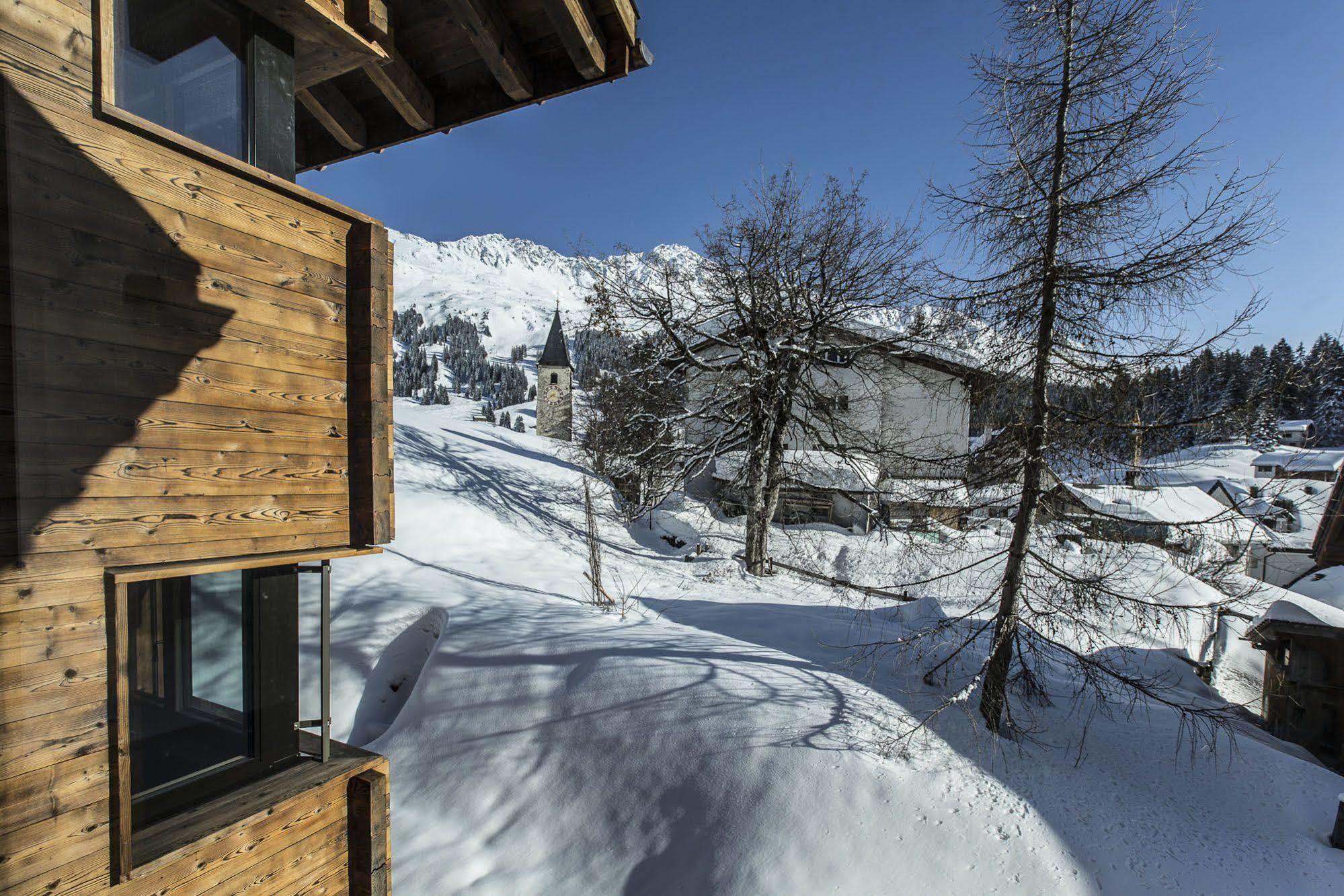 Turrabuel Aparthotel Parpan Buitenkant foto